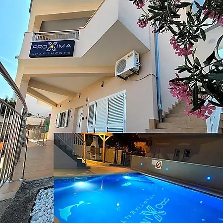 Proxima Hotel *