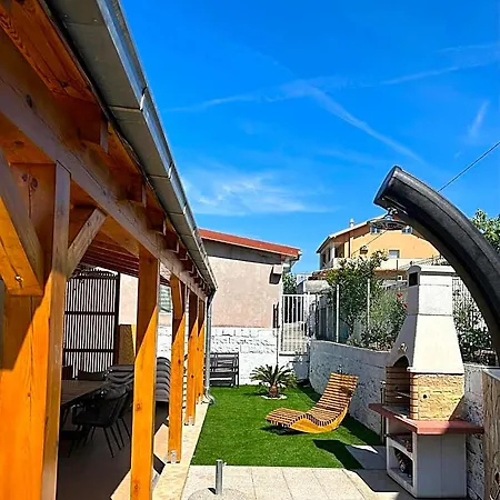 Proxima * Trogir