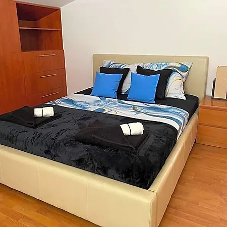 Hotel Proxima *