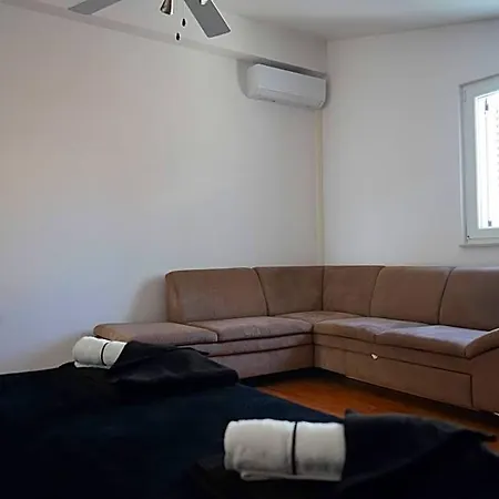 Proxima Hotel